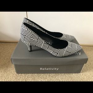 Relativity Viva 2 Pointed Toe Canvas Heels